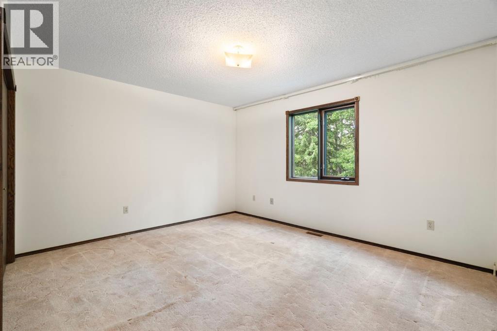39 Bearspaw Ridge Crescent - 29