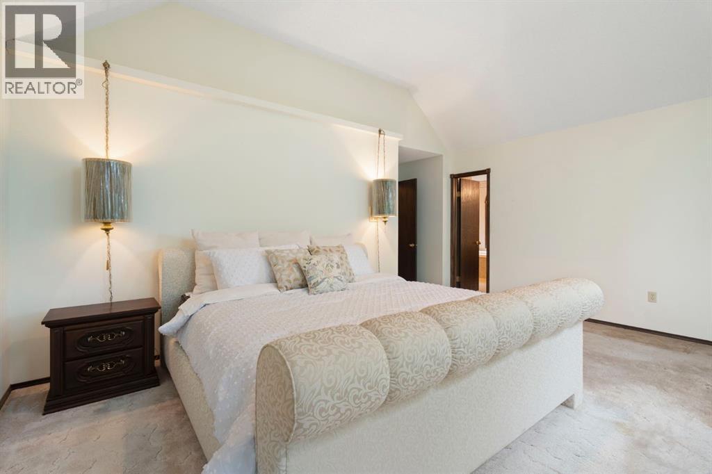 39 Bearspaw Ridge Crescent - 32