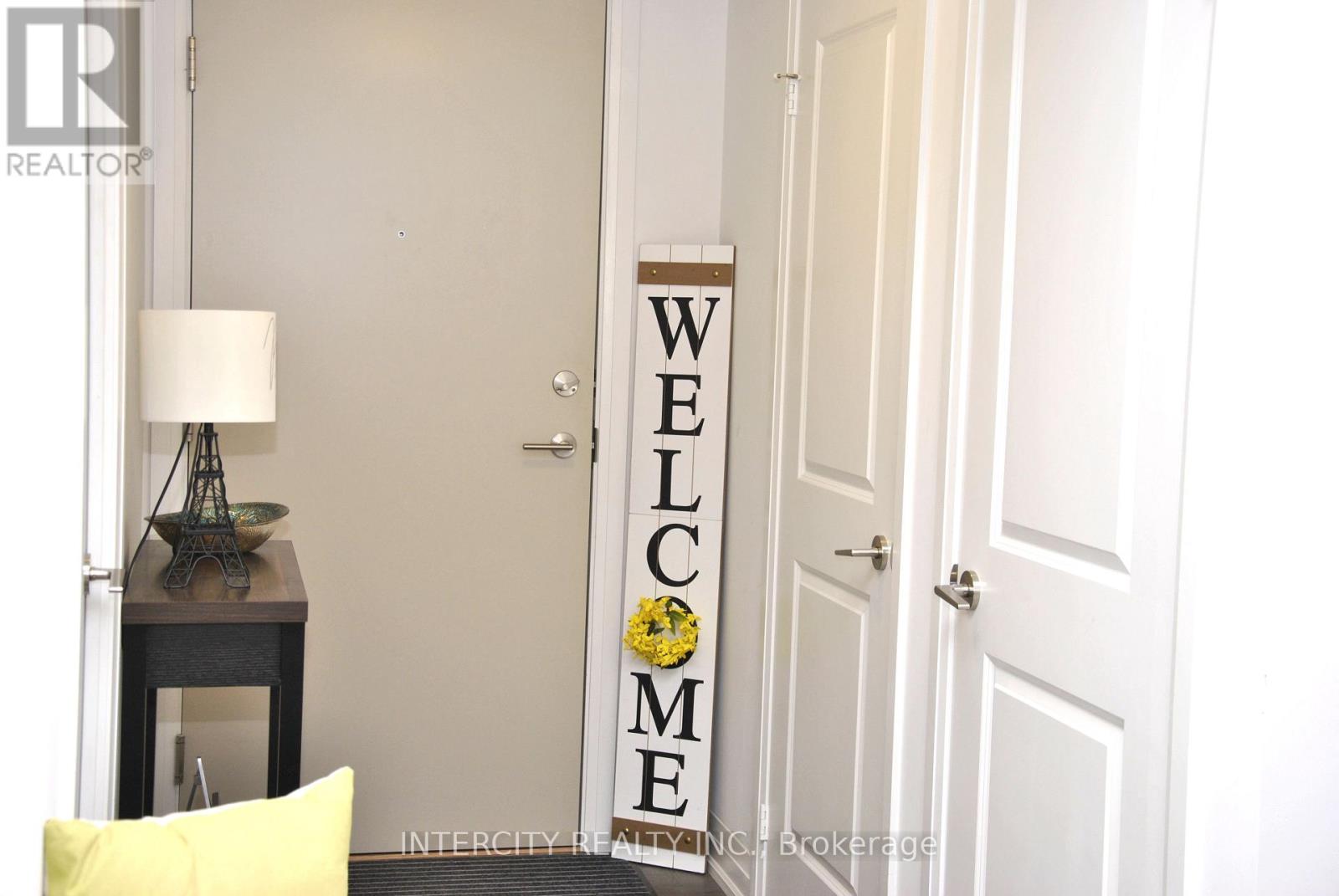 #1901 20 MEADOWGLEN PLACE - 17