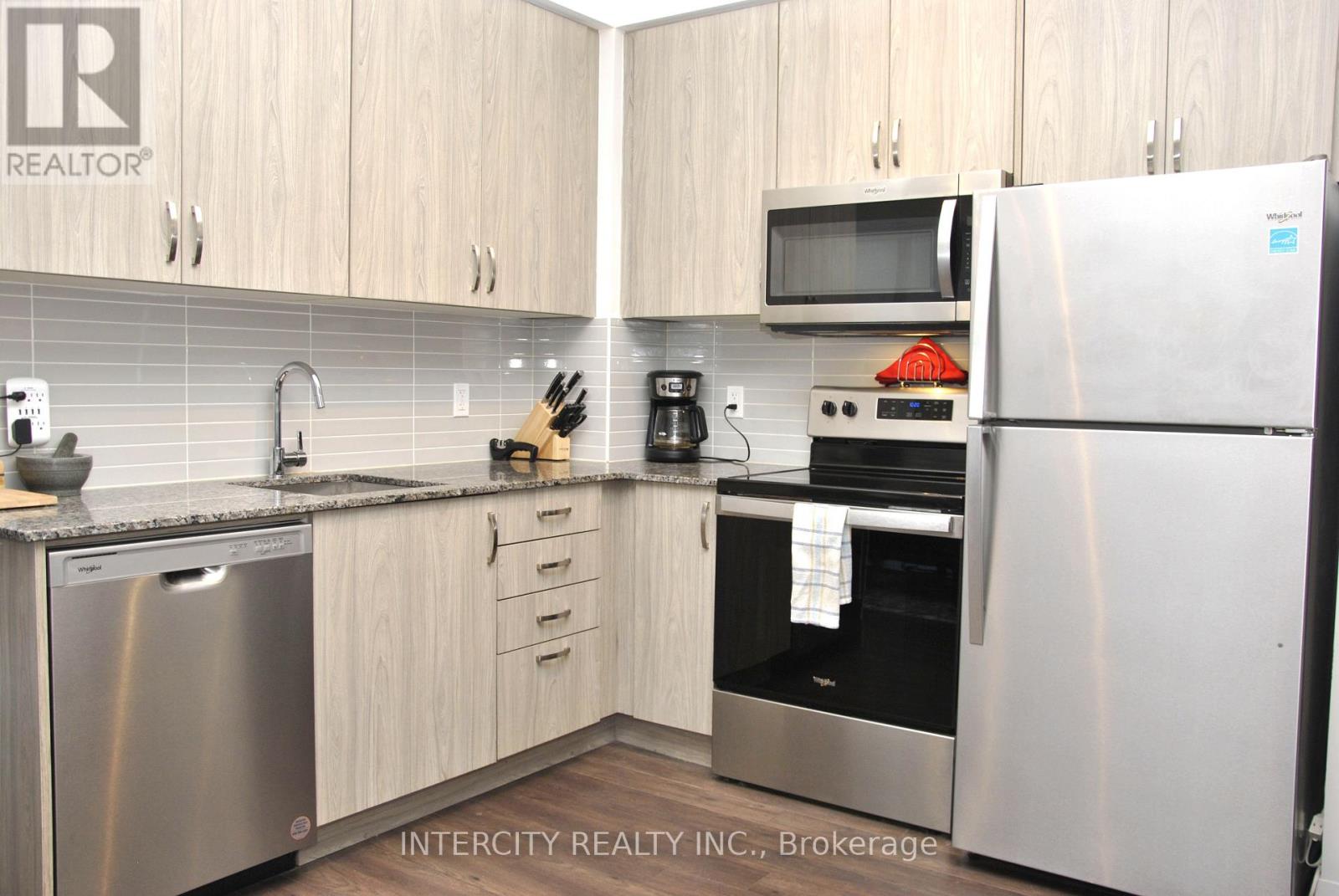 #1901 20 MEADOWGLEN PLACE - 9