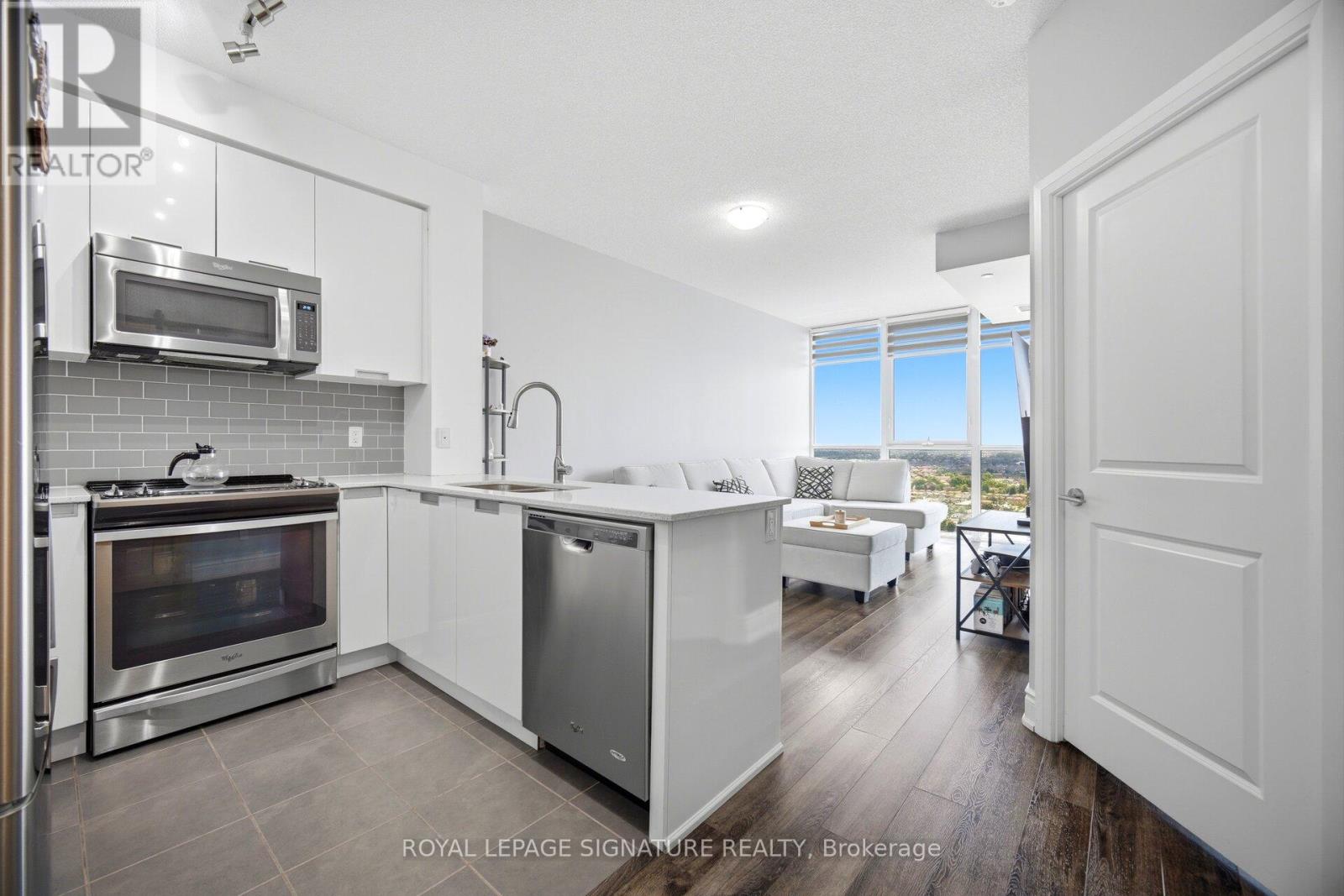 #2006 75 EGLINTON AVENUE W - 16