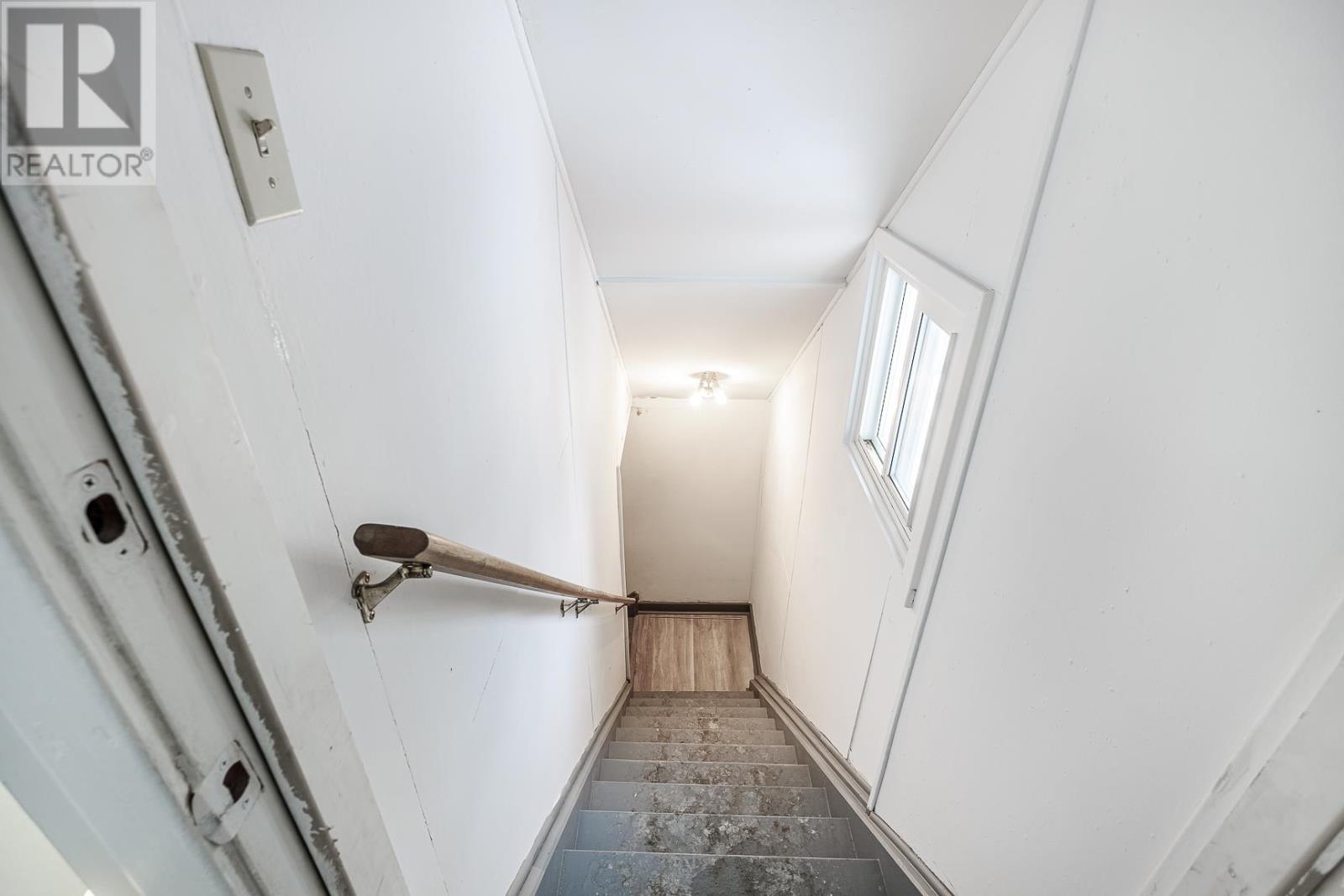 340 Wellington ST - 15