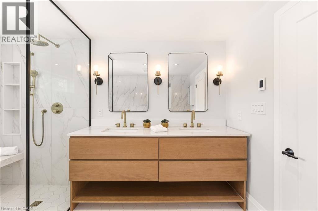 22 ROSEBOUGH Street - 20