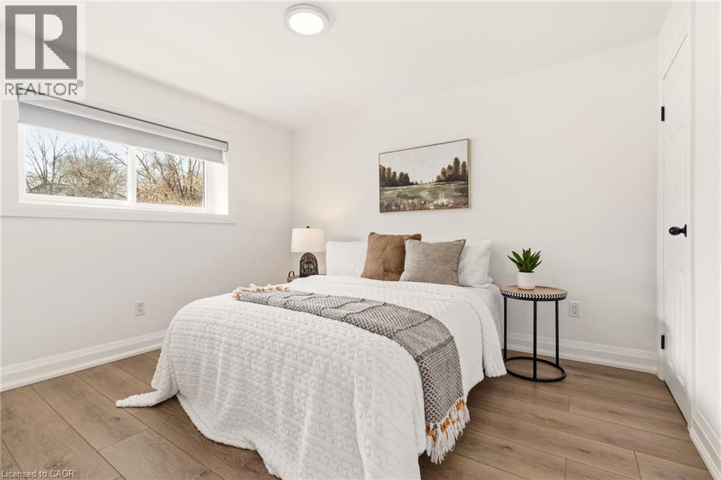 22 ROSEBOUGH Street - 25