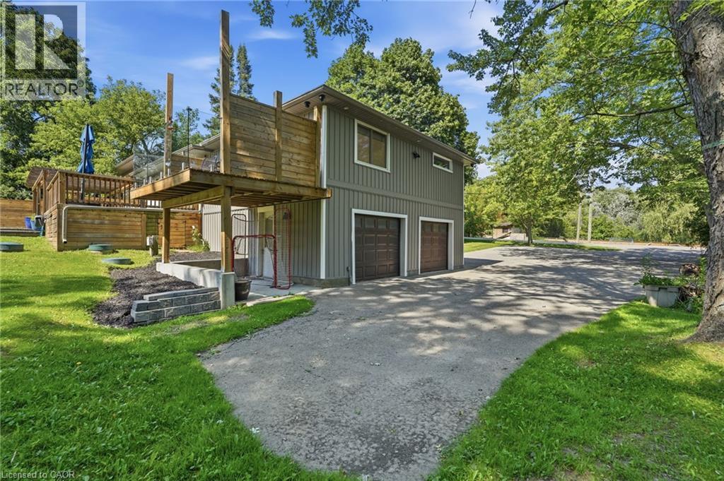 22 ROSEBOUGH Street - 37