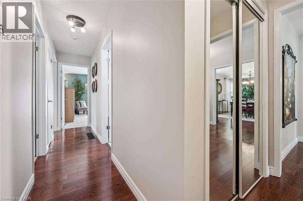 7 KING Street - 20