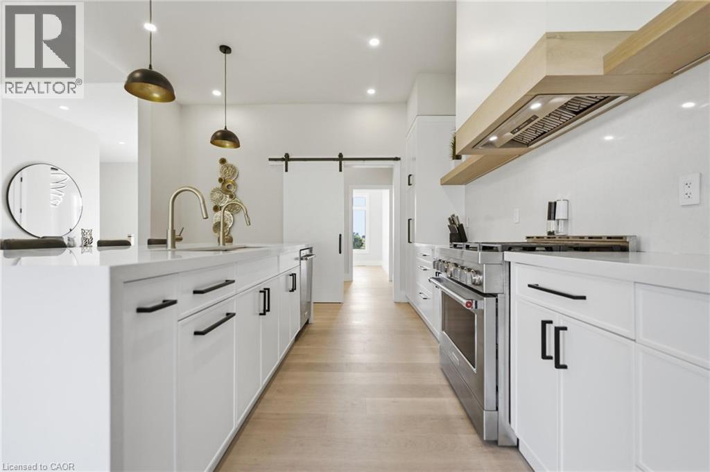 2468 COCKSHUTT Road - 10