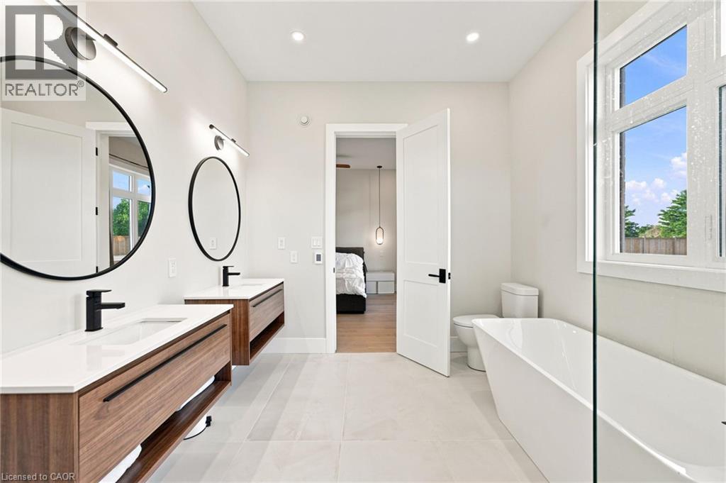 2468 COCKSHUTT Road - 23