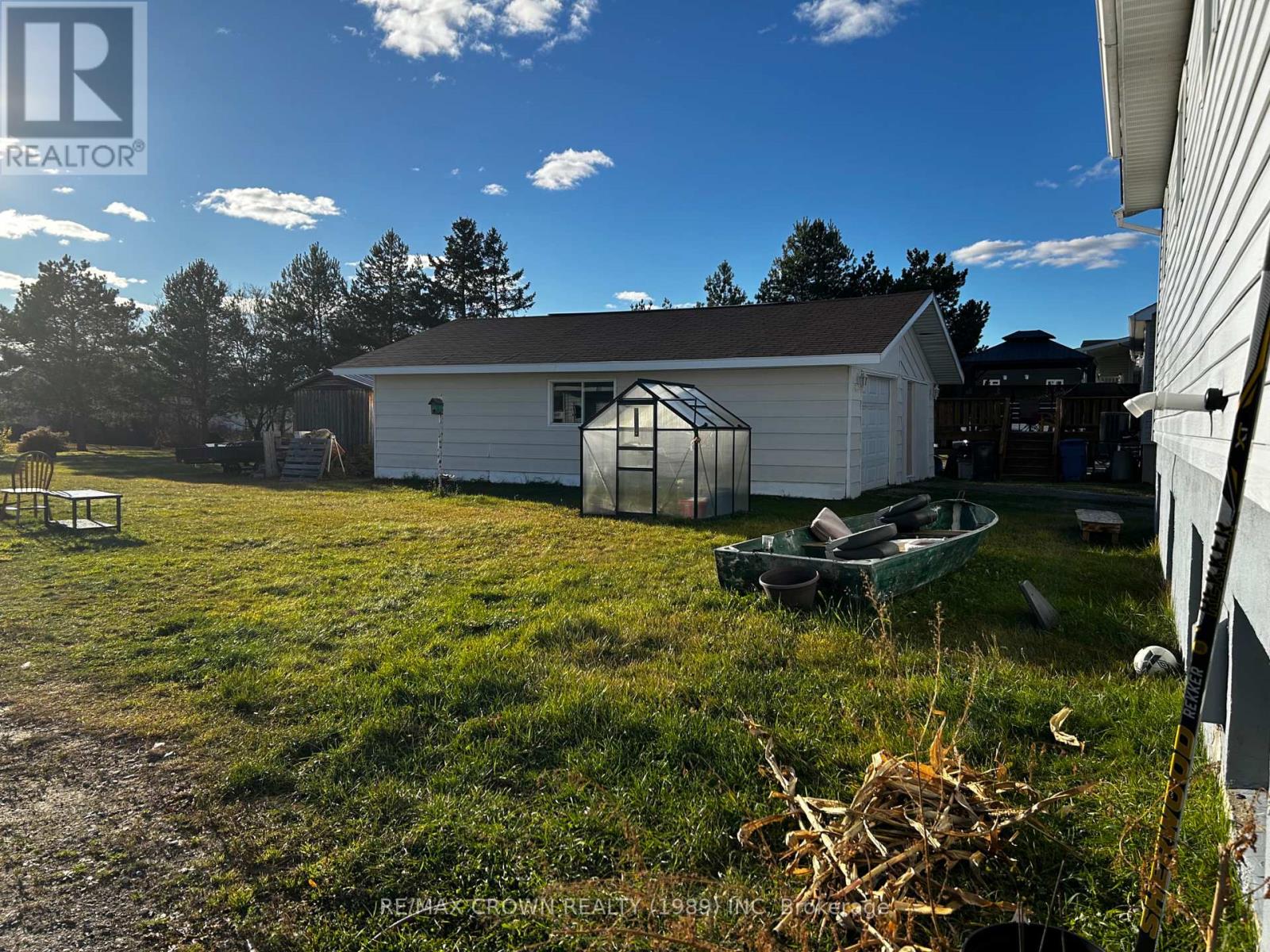 37 DE L'ETANG BOULEVARD - 22