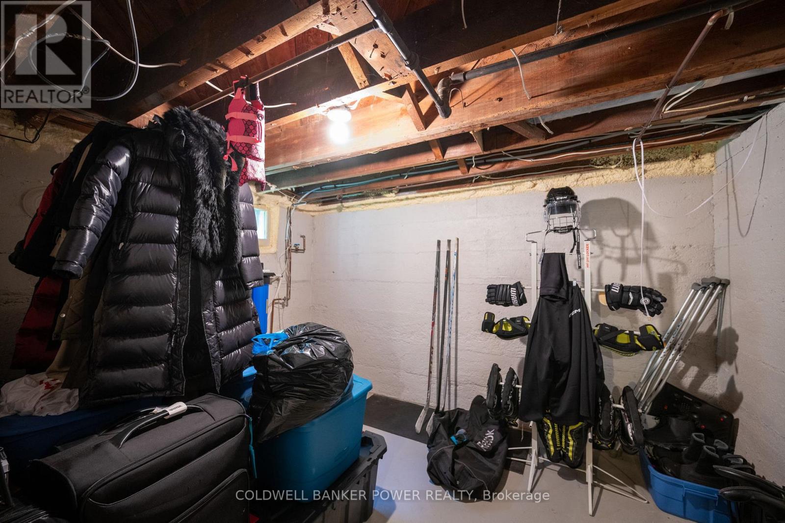 6 CYNTHIA STREET - 37