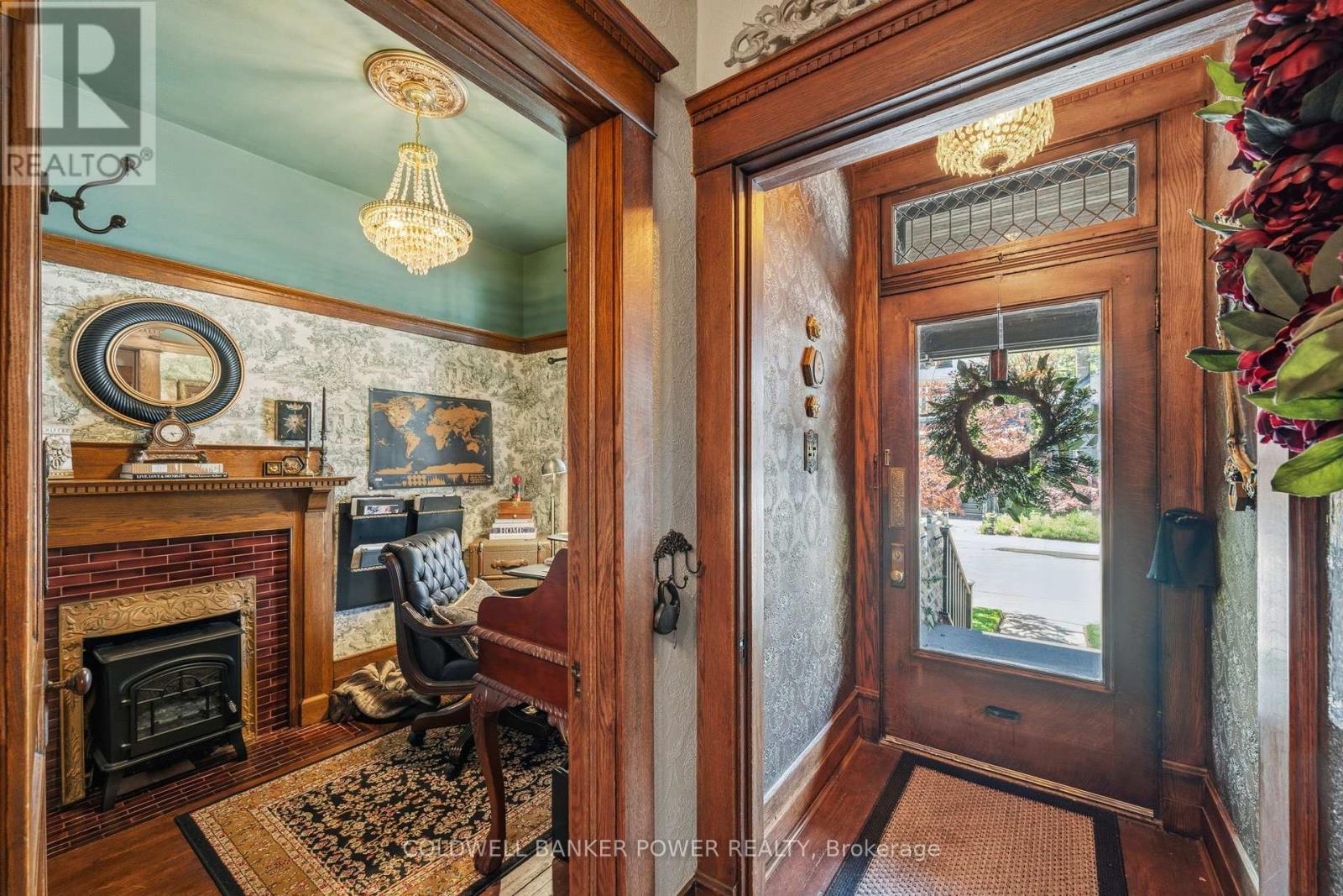 6 CYNTHIA STREET - 6
