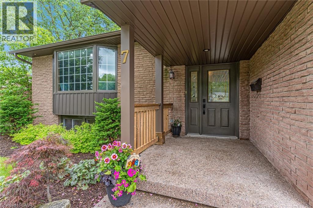 7 BLUE HERON Court - Image 3