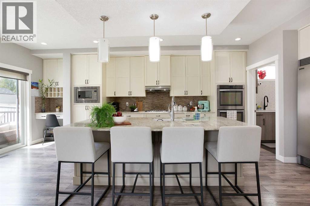 342 Hillcrest Circle SW - 3