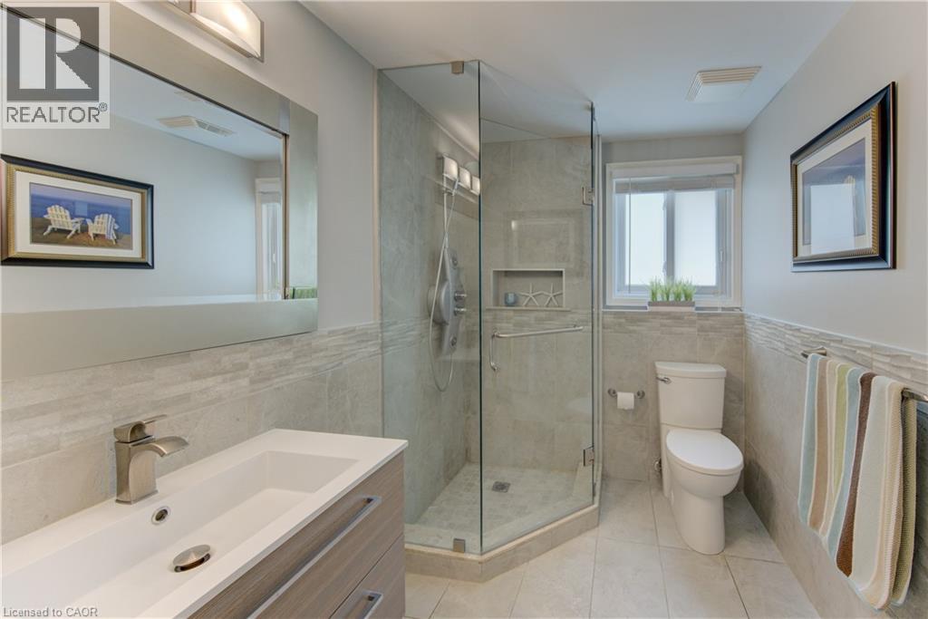 378 MEADOWVALE Place - 33
