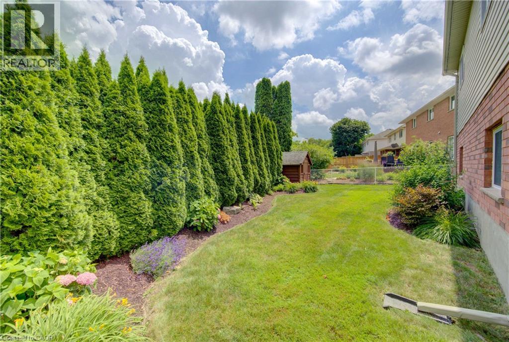 378 MEADOWVALE Place - 44