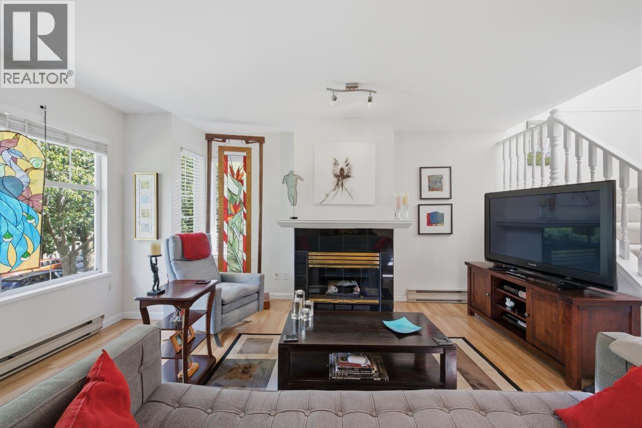 5 4149 SOPHIA STREET, Vancouver
