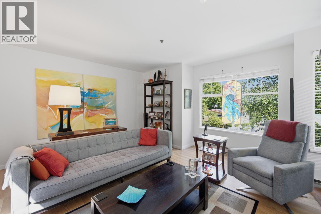 5 4149 SOPHIA STREET, Vancouver