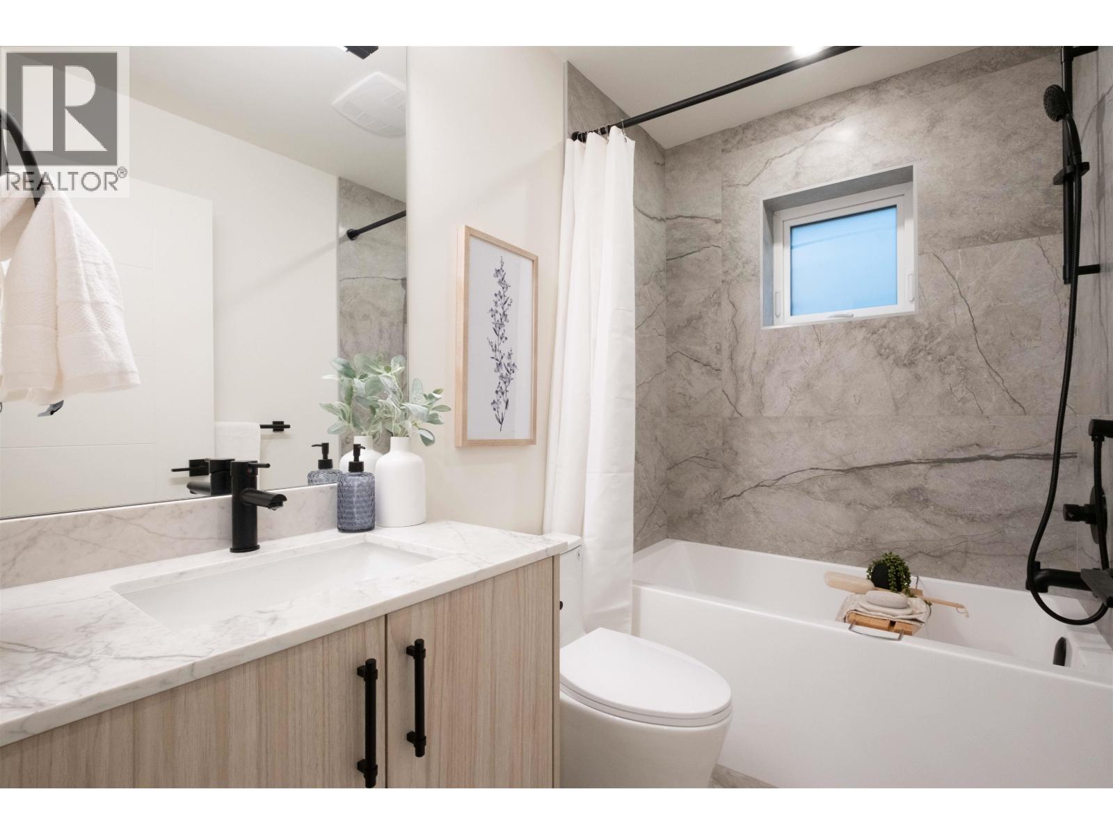 3 Bed, 3 Bath House for Sale in Vancouver – 2665 E PENDER STREET, Vancouver – MLS# R3146564 - Image 15