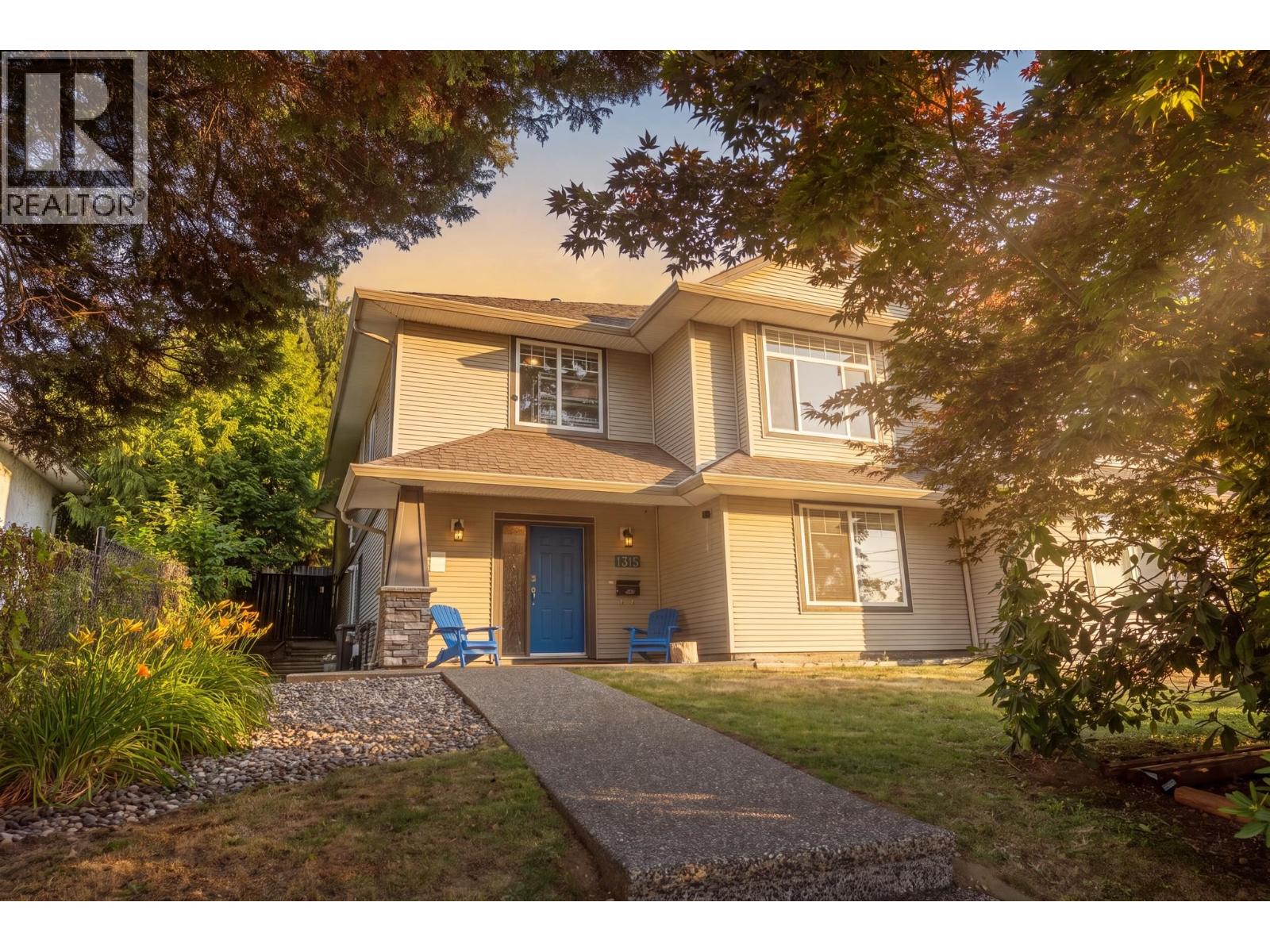 1315 THOMAS AVENUE, Coquitlam