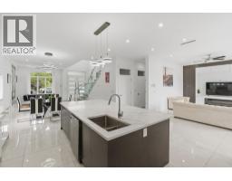 8378 12th Avenue, Burnaby, BC V3N2L6 Photo 8