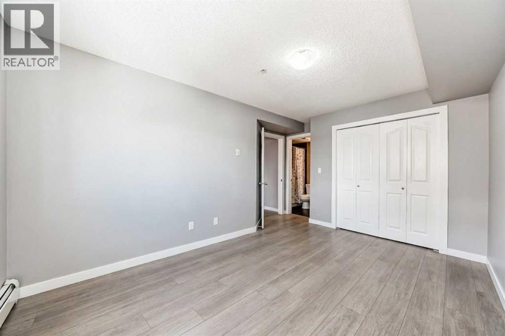 #4304 403 Mackenzie Way SW - 18