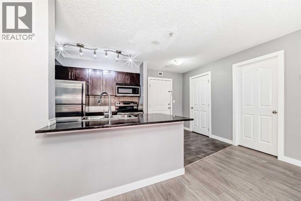 #4304 403 Mackenzie Way SW - 2