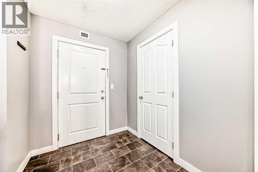 #4304 403 Mackenzie Way SW - 3