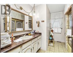 7615 Lawrence Drive, Burnaby, BC V5A3M6 Photo 22