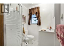 7615 Lawrence Drive, Burnaby, BC V5A3M6 Photo 36