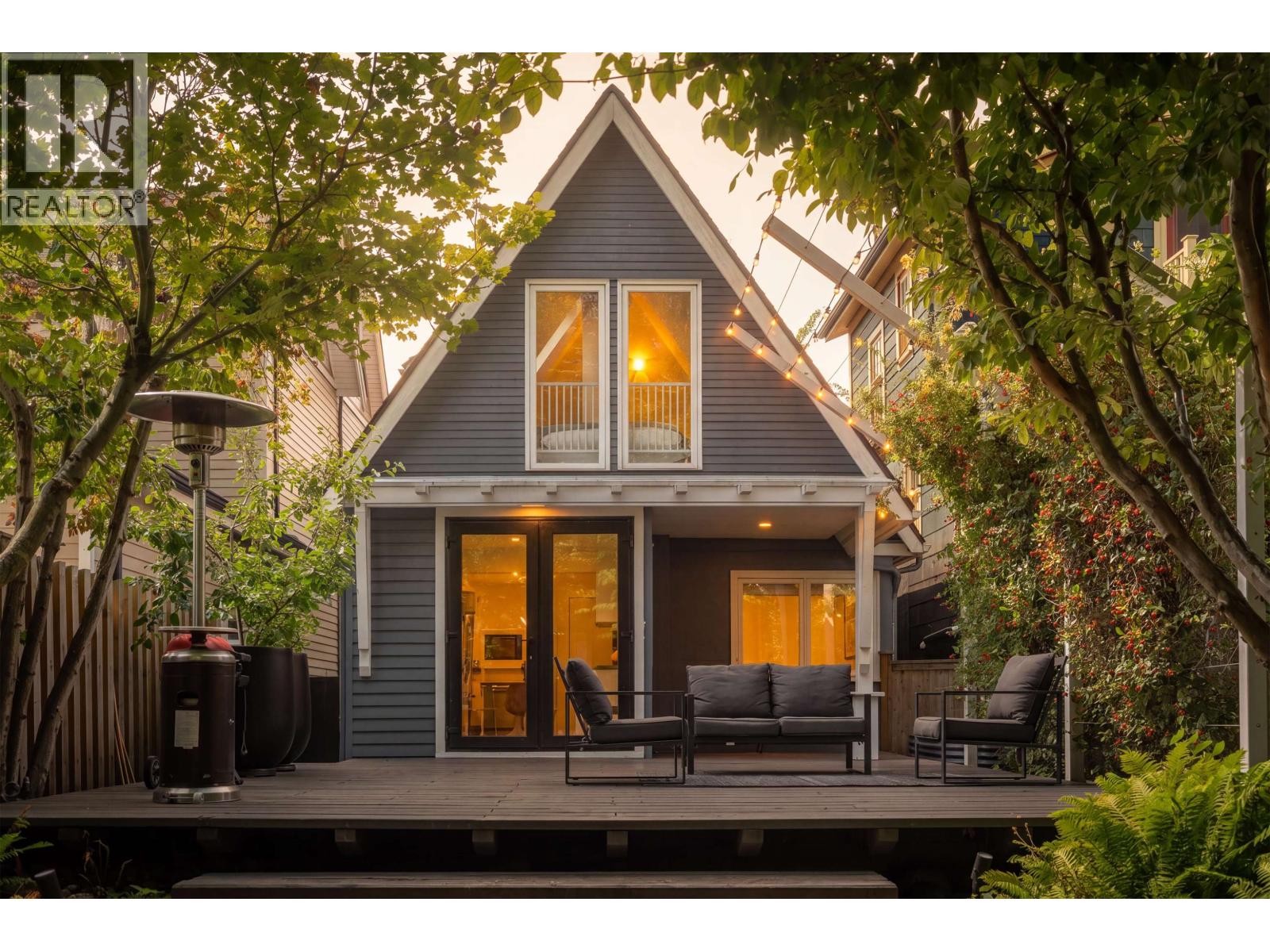 3 Bed, 2 Bath House for Sale in Vancouver – 2053 CHARLES STREET, Vancouver – MLS# R3146651 - Image 22