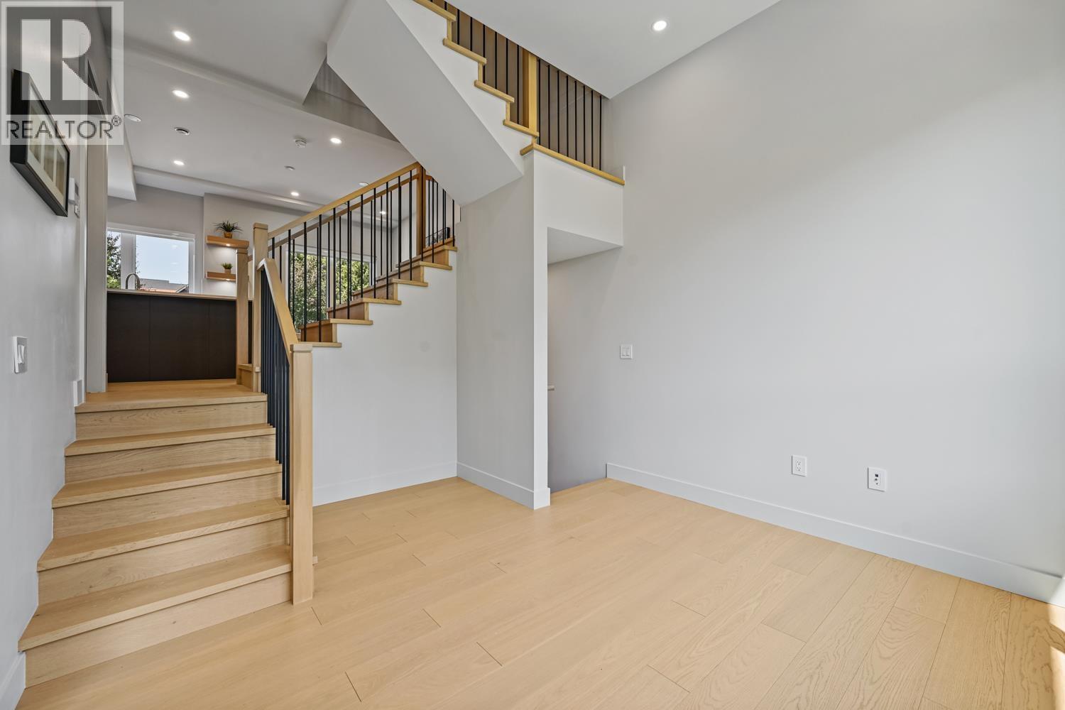 4 Bed, 3 Bath House for Rent in Vancouver – 3410 KNIGHT STREET, Vancouver – MLS# R3146550 - Image 7