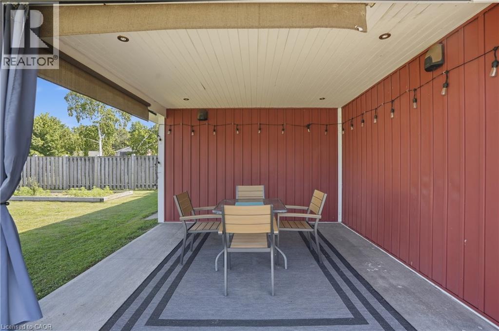 527 WALDEN Boulevard - 34