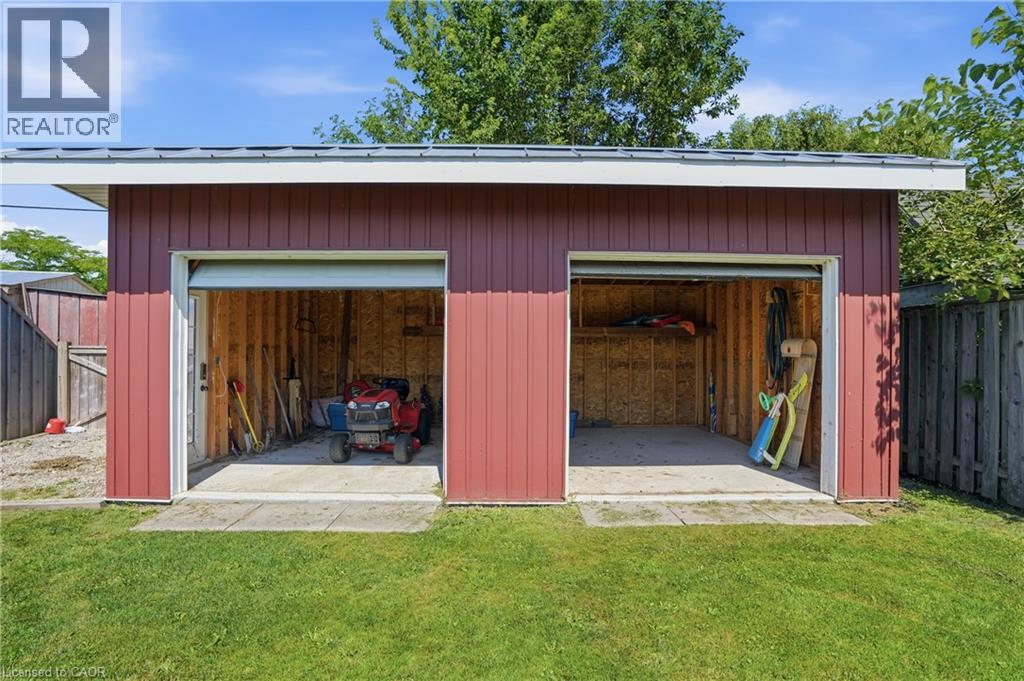 527 WALDEN Boulevard - 41