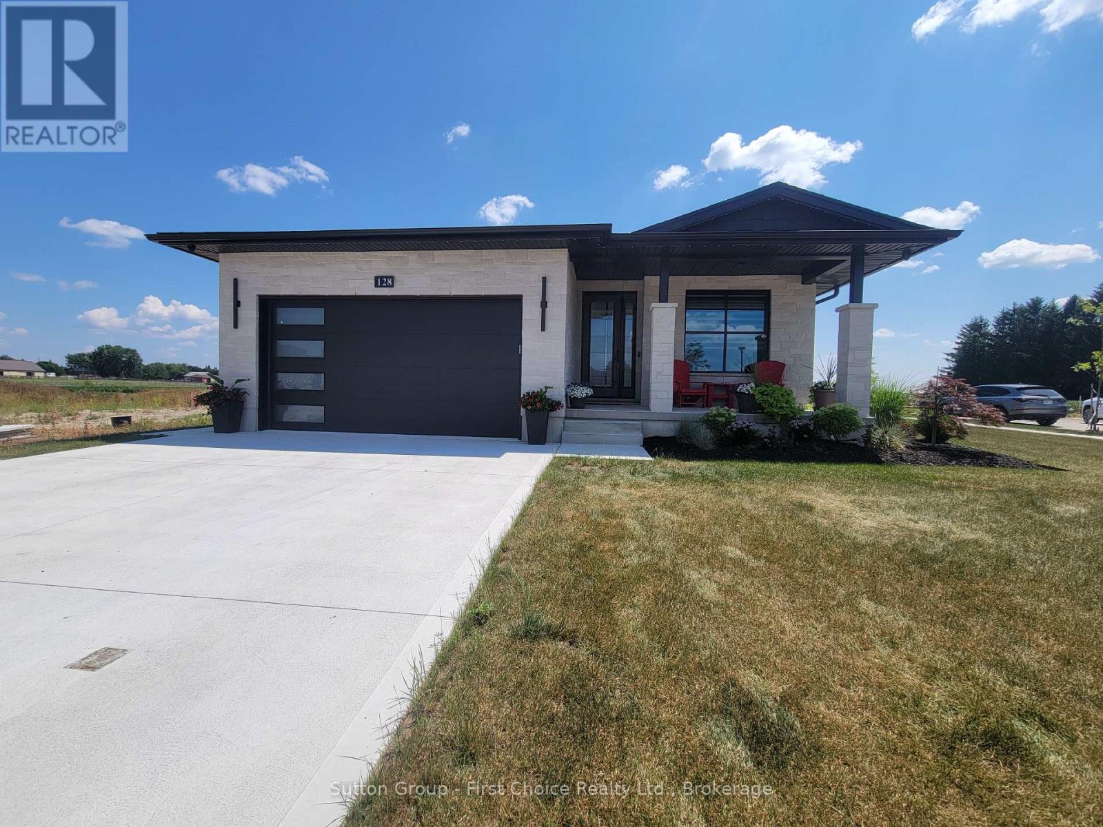 128 ROWE AVENUE - 2