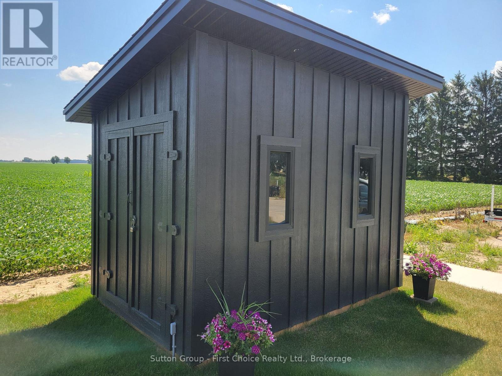 128 ROWE AVENUE - 43