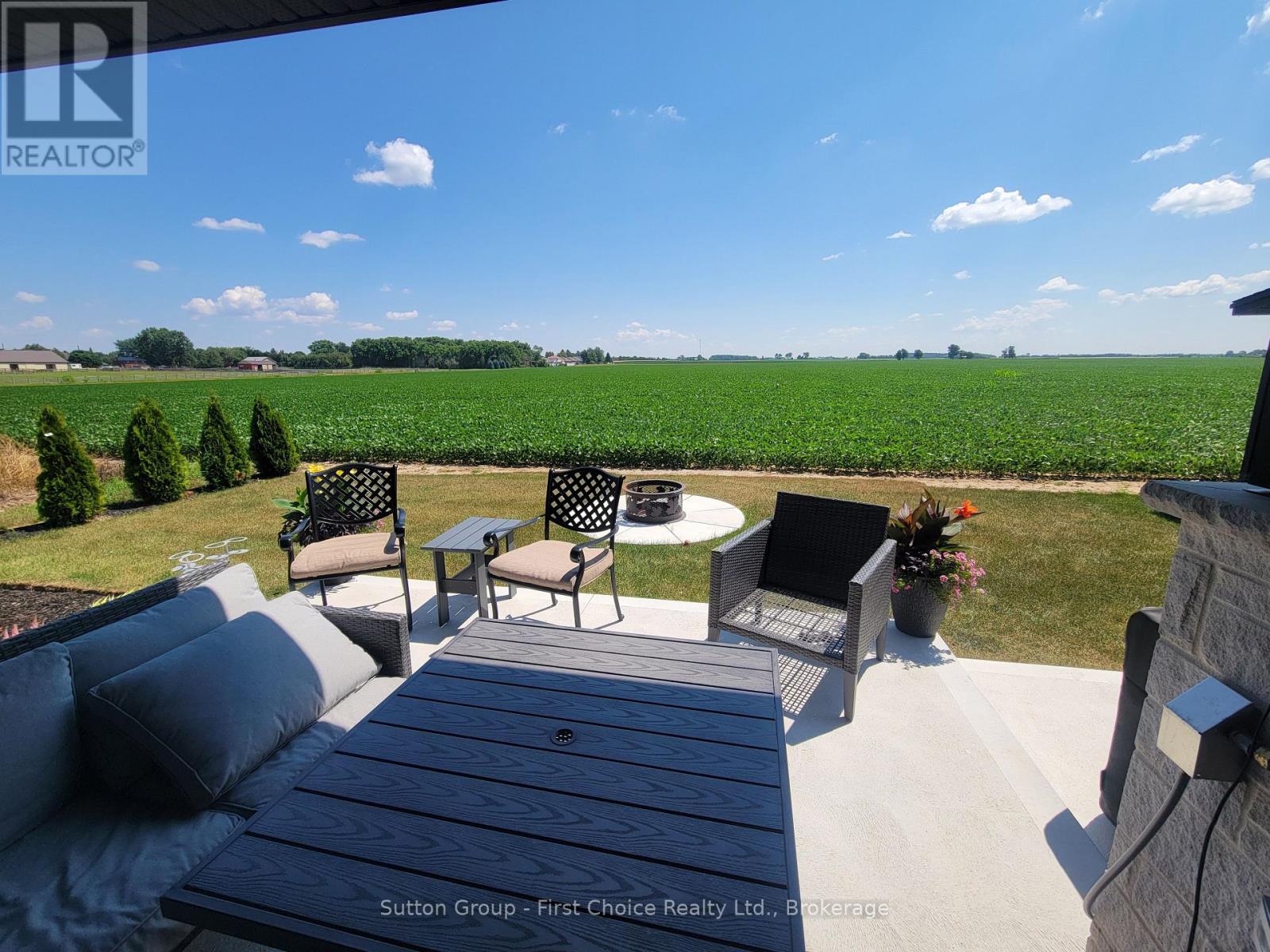 128 ROWE AVENUE - 46