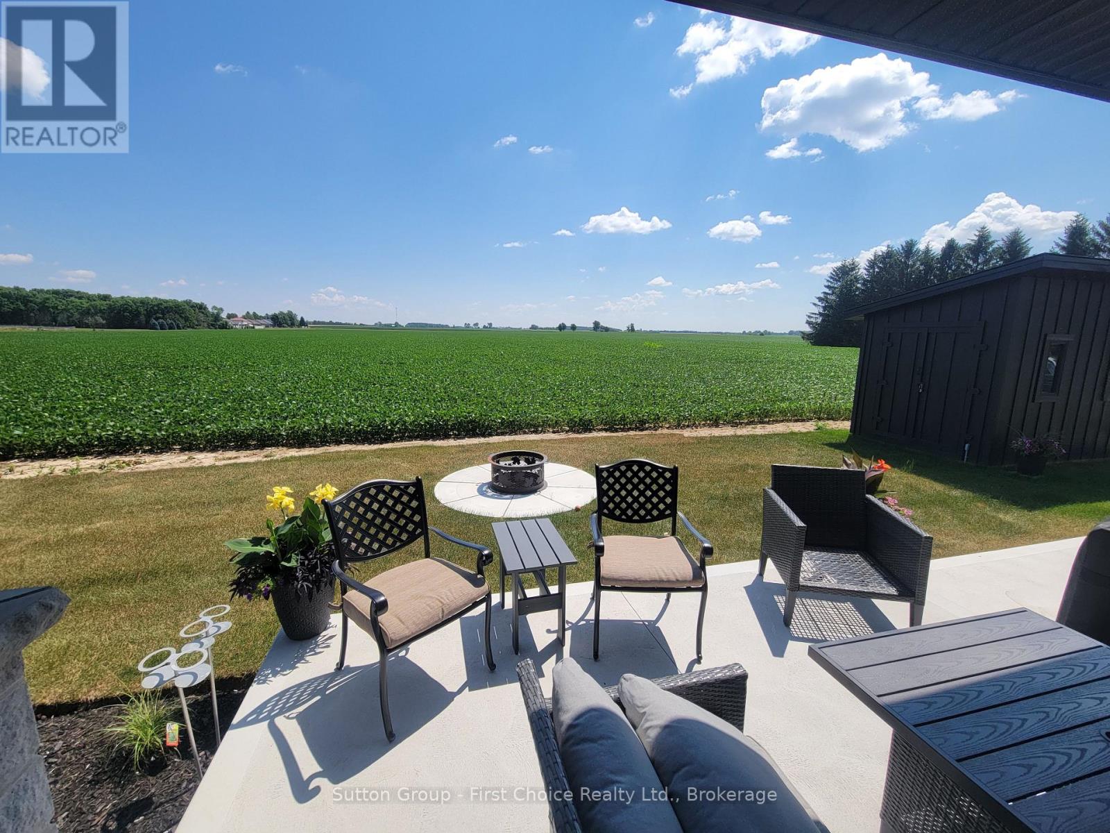 128 ROWE AVENUE - 47