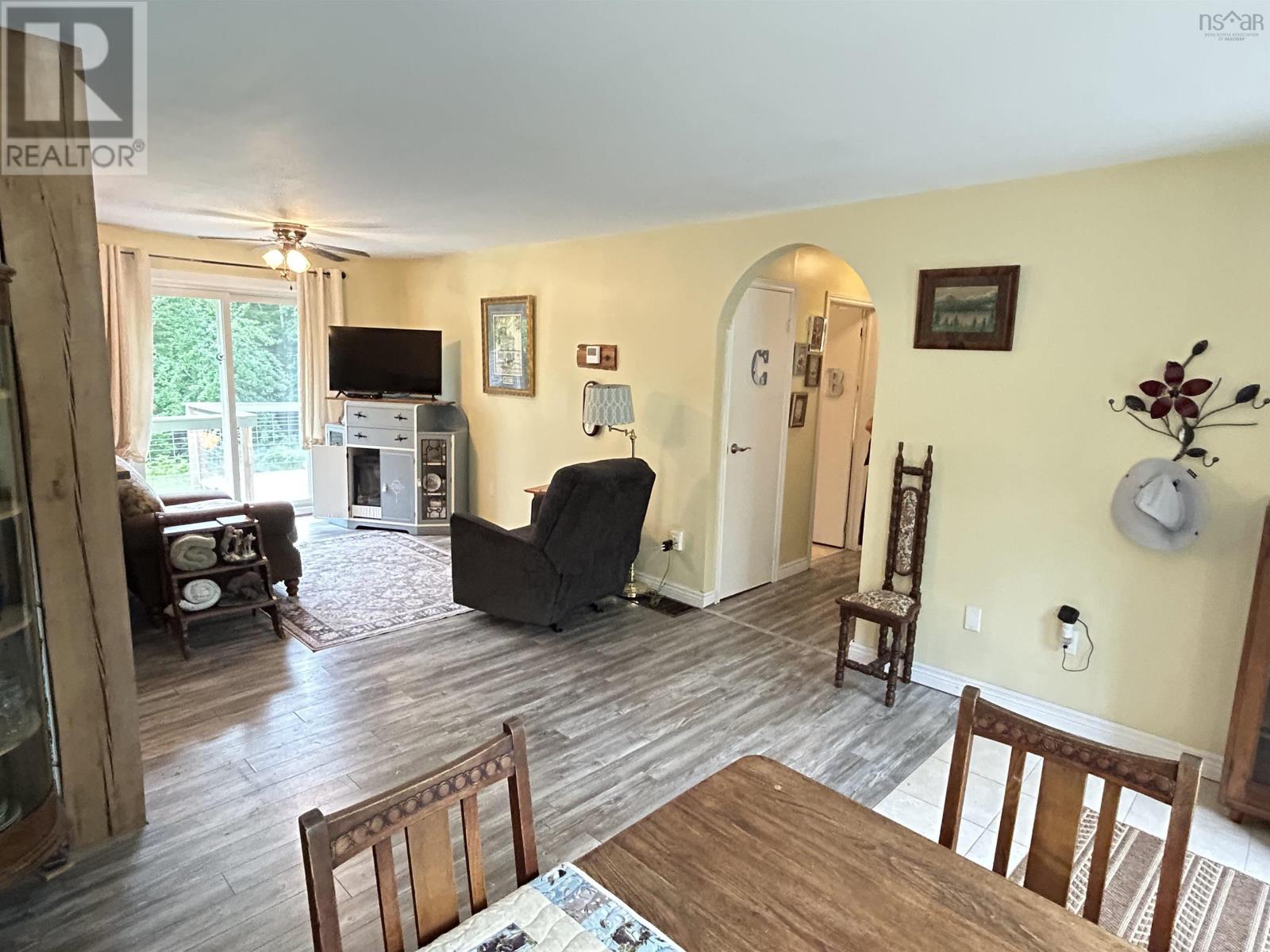 137 Johnson Road - 25
