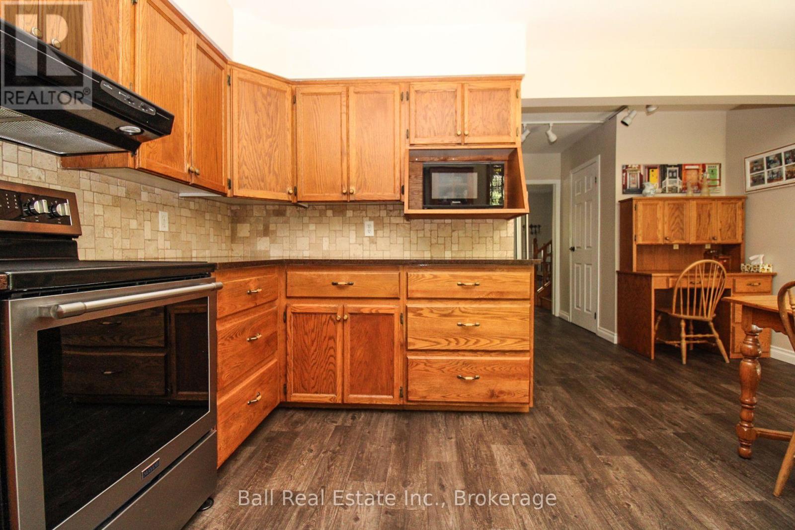 1559 WESTBROOK DRIVE - 10