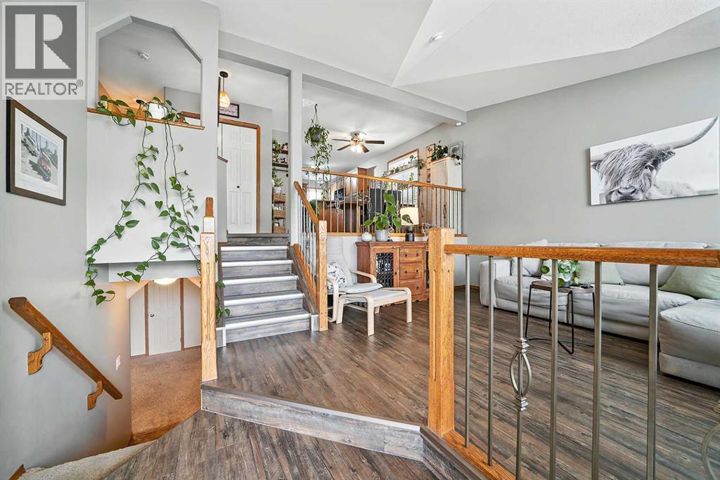Listing photo – 23 Dubois Crescent, Red Deer