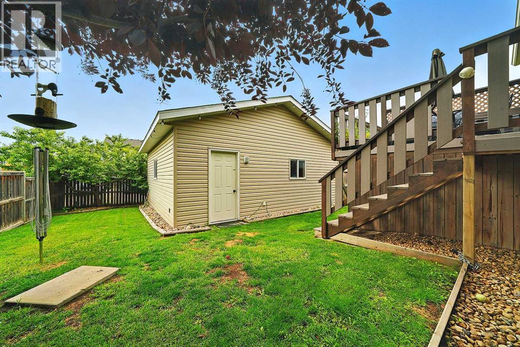 Listing photo – 23 Dubois Crescent, Red Deer