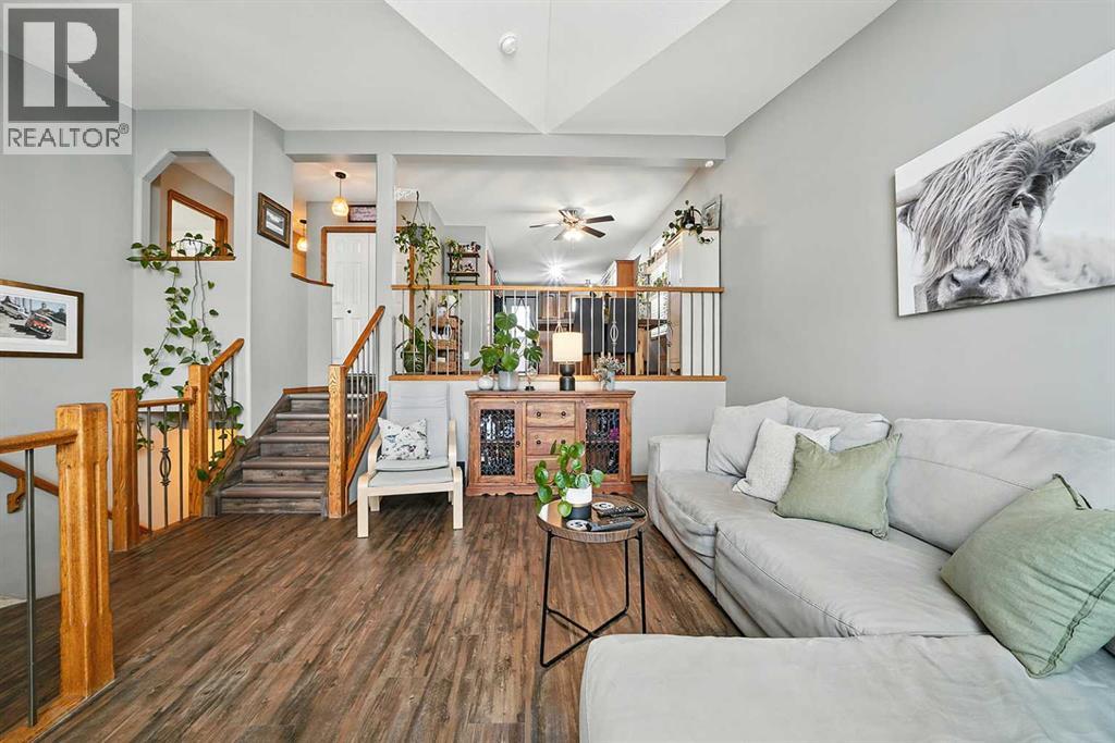 Listing photo – 23 Dubois Crescent, Red Deer
