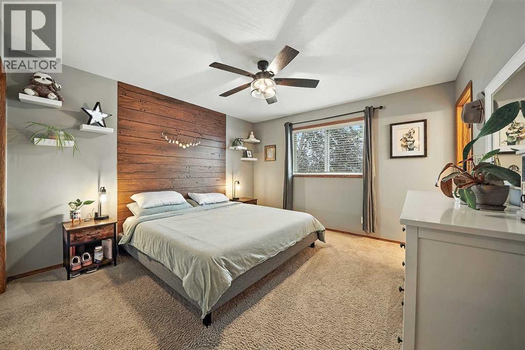 Listing photo – 23 Dubois Crescent, Red Deer