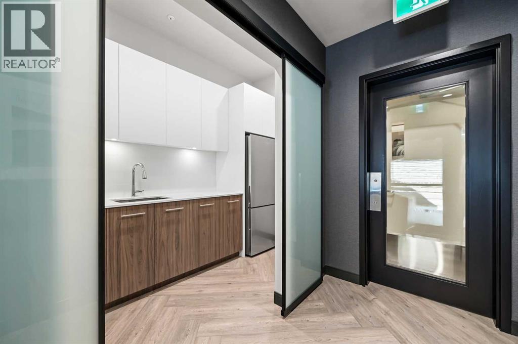 Package #1, 730 2 Avenue SW - 32