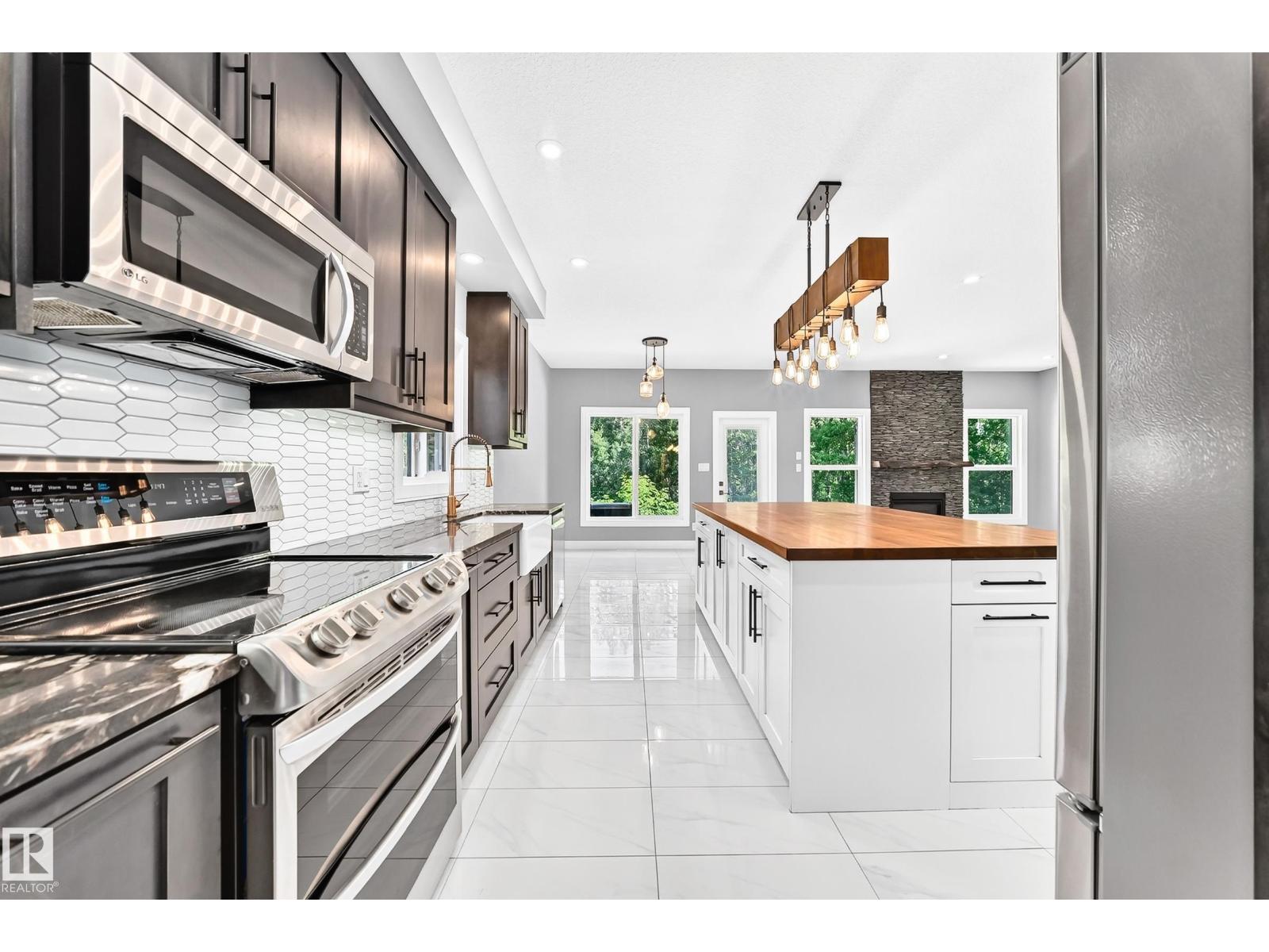 1226 TWP ROAD 540 - 18