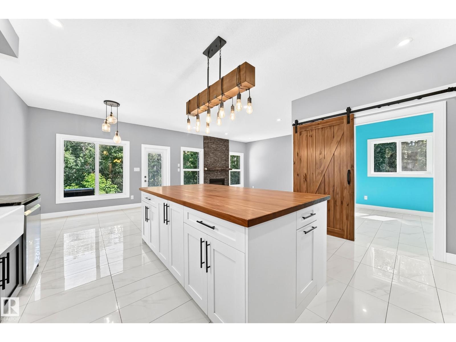 1226 TWP ROAD 540 - 19