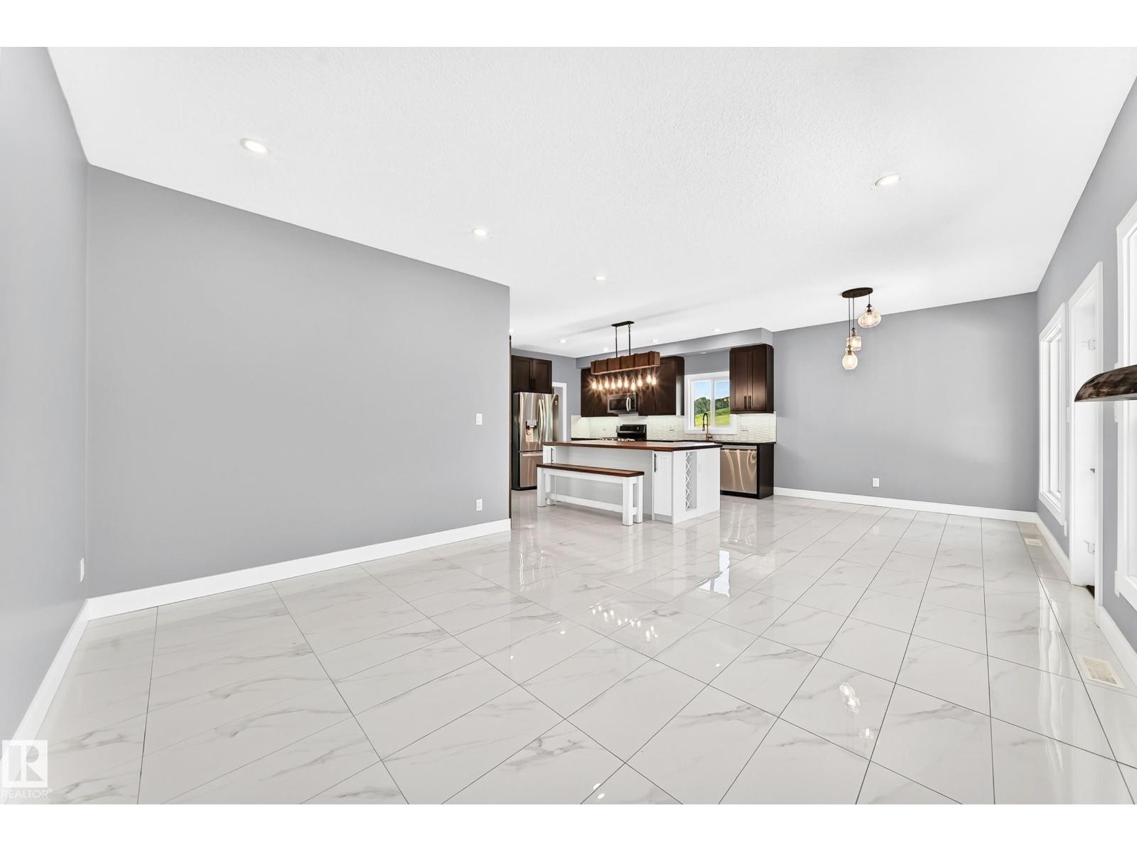 1226 TWP ROAD 540 - 25
