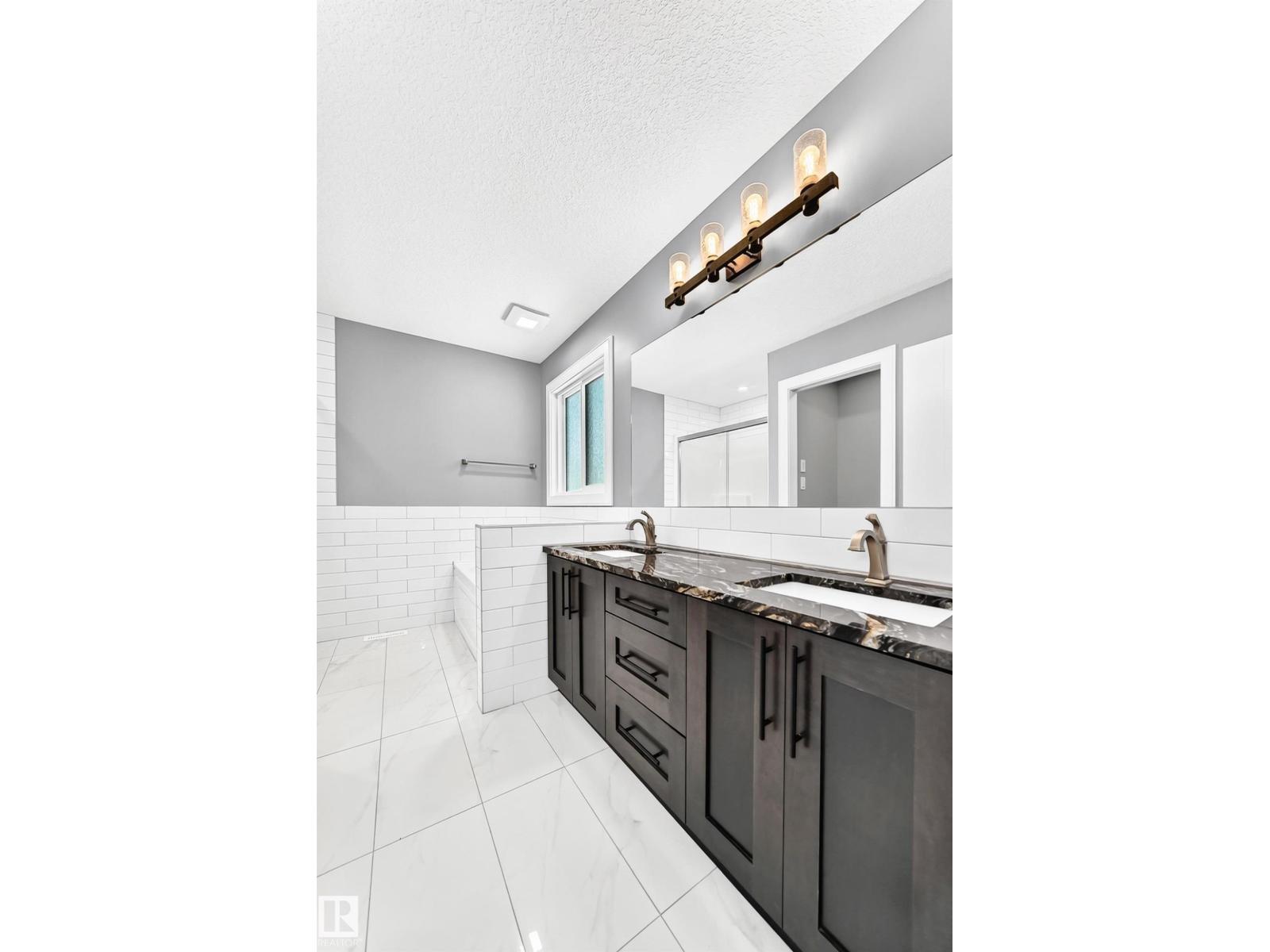 1226 TWP ROAD 540 - 34