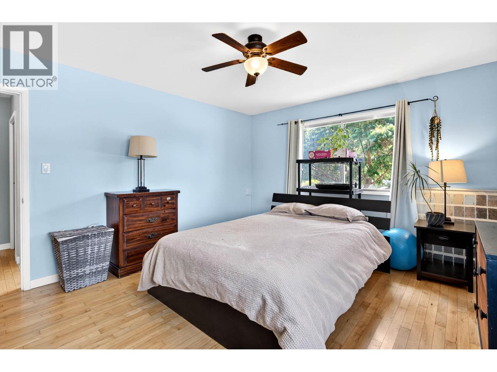 2572 FLEETWOOD Avenue - 20