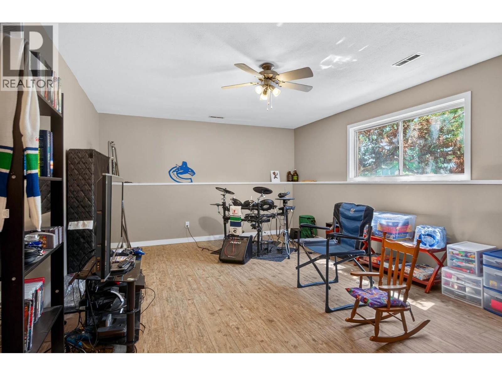 2572 FLEETWOOD Avenue - 29
